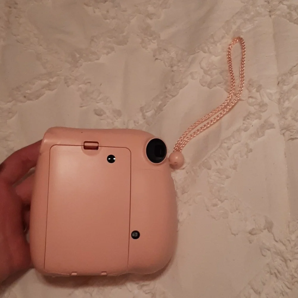 Fujifilm Instax Mini 7+ Camera, Easy to Operate, Portable, Handy Selfie Mirror,